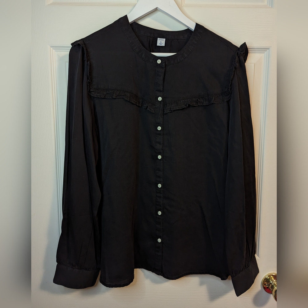 Old Navy Women's Black Ruffle long sleeve button front shirt size XL